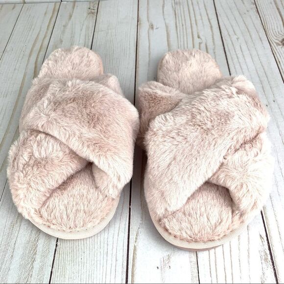 Pink Fuzzy Cozy Plush Cross Front Open Toe Slippers Size Medium - Picture 1 of 3